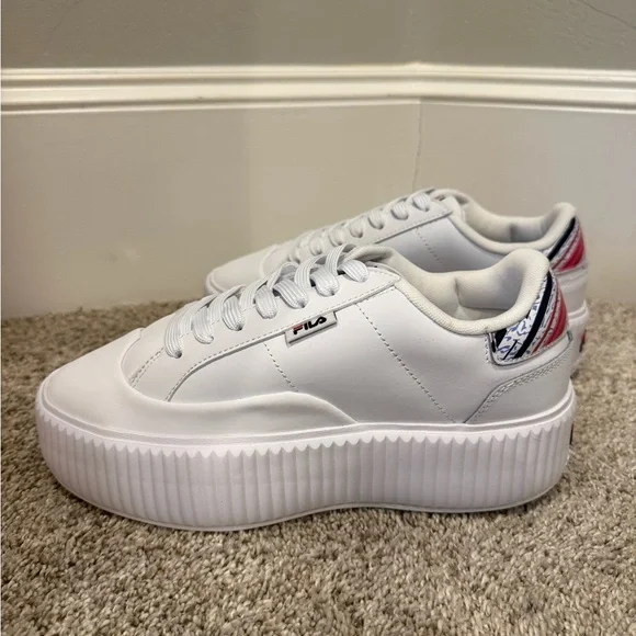 FILA Sandblast Oversole Sneakers - Picture 9 of 13